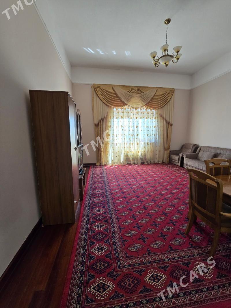 Нефтигаз элитка 4 ком 8 этаж - Aşgabat - img 2
