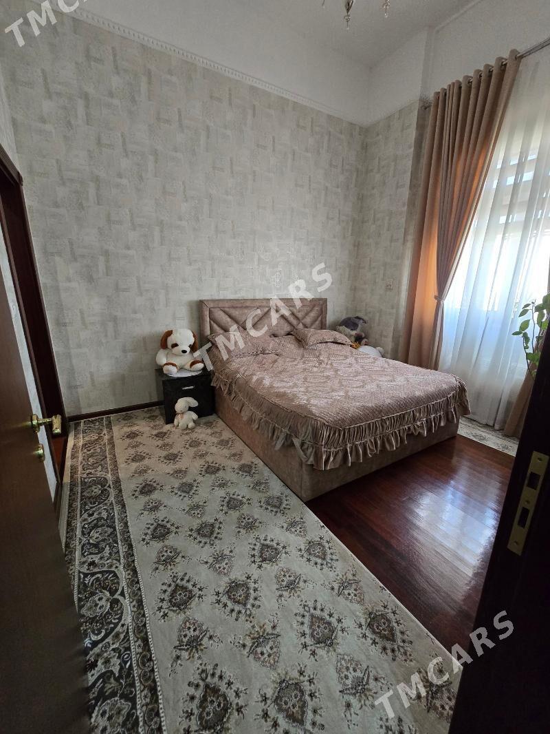 Нефтигаз элитка 4 ком 8 этаж - Aşgabat - img 4