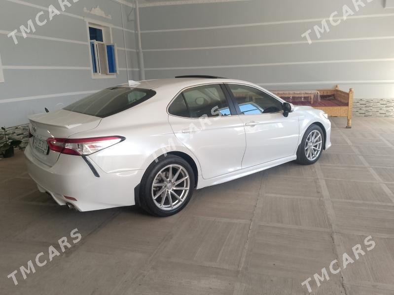 Toyota Camry 2019 - 290 000 TMT - Türkmenabat - img 2