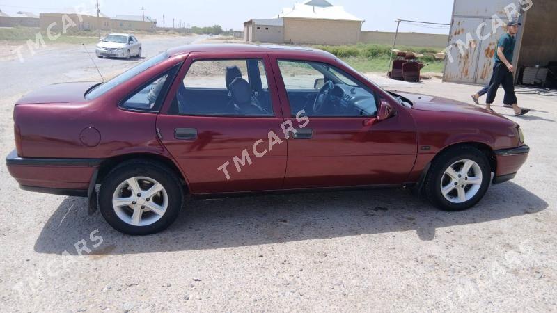 Opel Vectra 1991 - 30 000 TMT - Mary - img 5