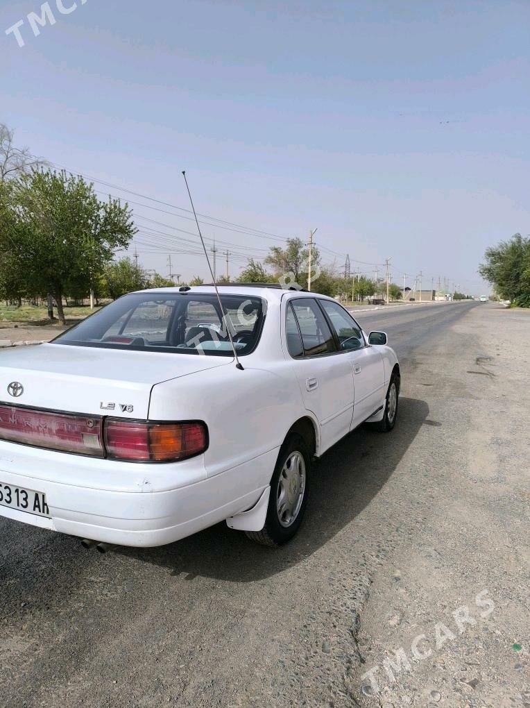 Toyota Camry 1993 - 105 000 TMT - Sarahs - img 3