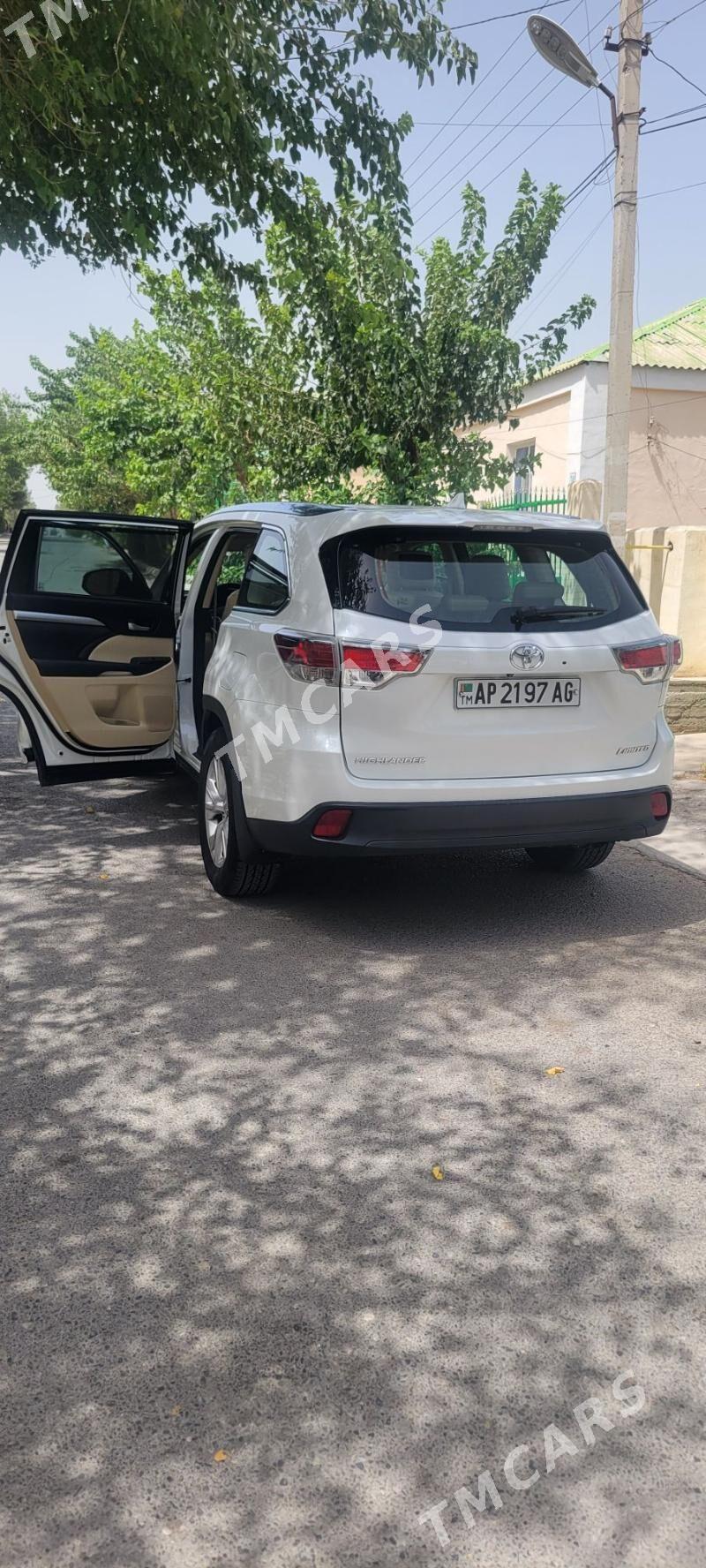 Toyota Highlander 2016 - 395 000 TMT - Ашхабад - img 3