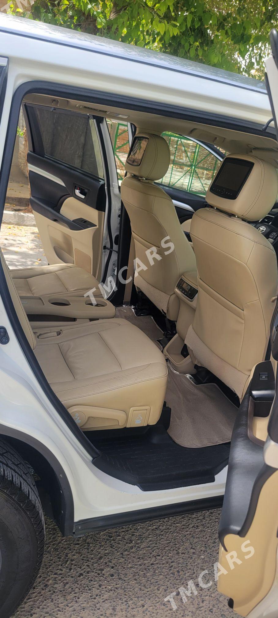 Toyota Highlander 2016 - 395 000 TMT - Ашхабад - img 9
