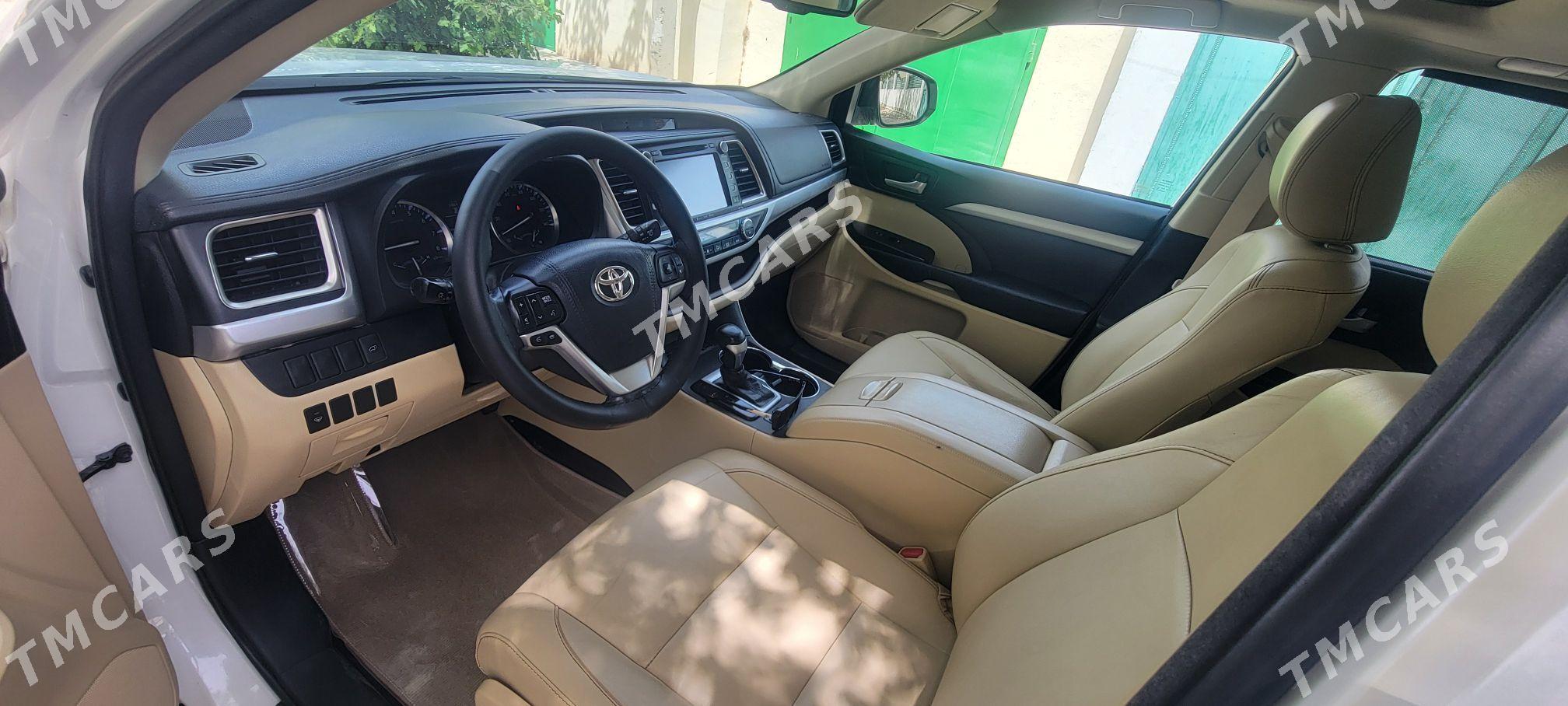 Toyota Highlander 2016 - 395 000 TMT - Ашхабад - img 8