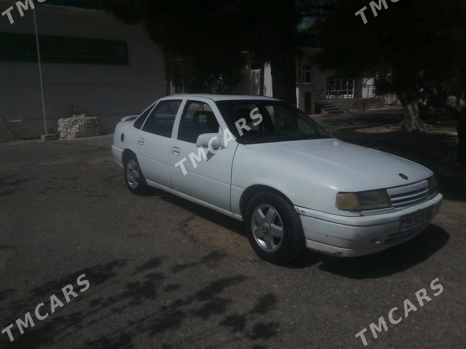 Opel Vectra 1990 - 25 000 TMT - Bäherden - img 5