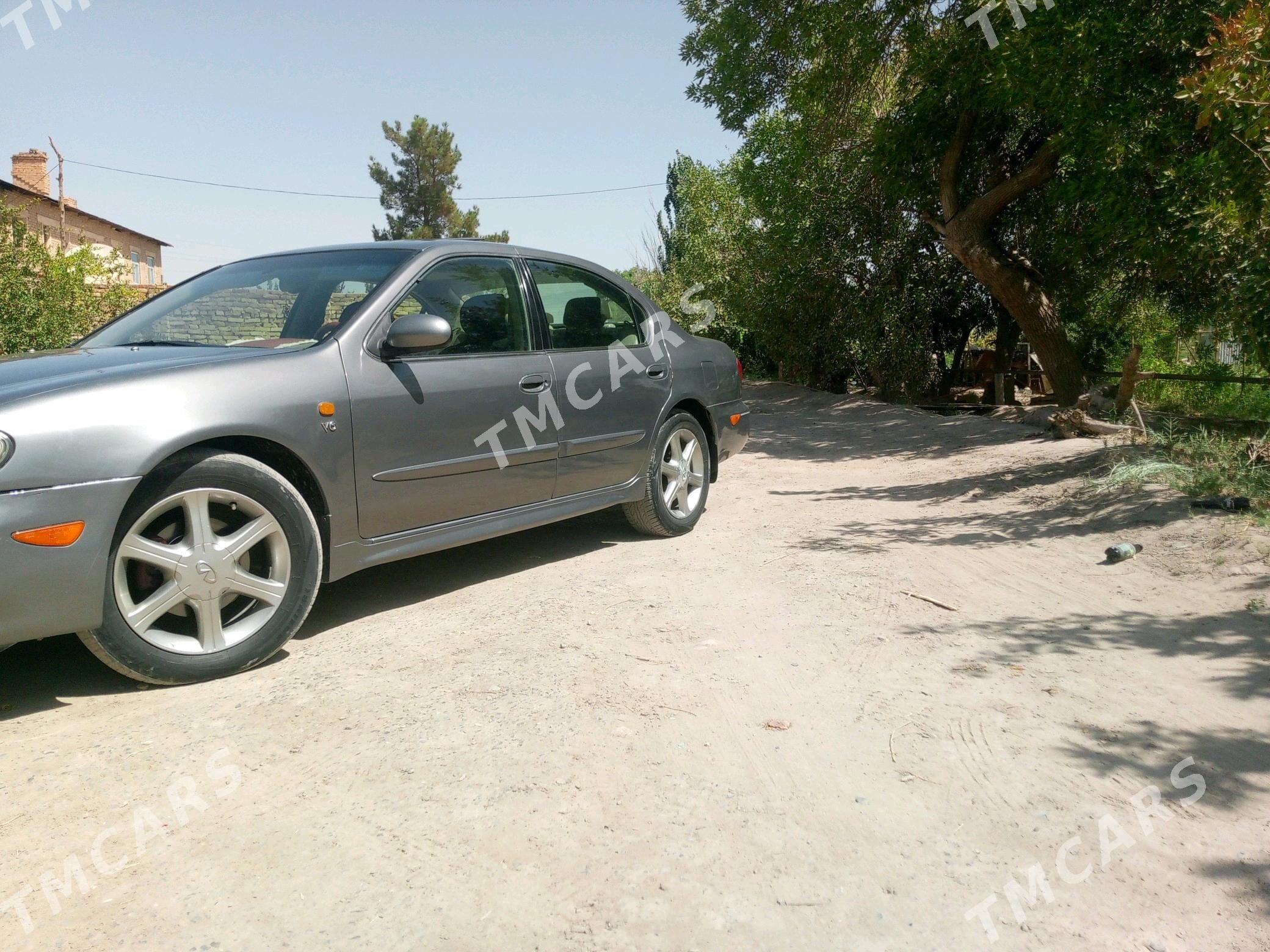 Infiniti I35 2004 - 100 000 TMT - Чарджоу - img 2