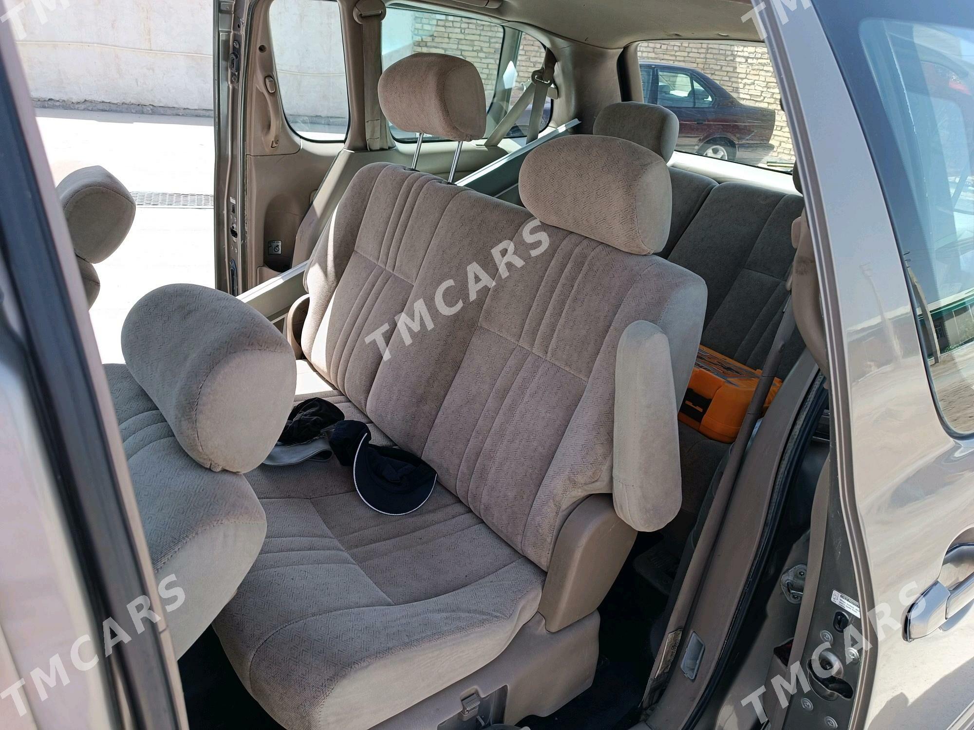 Toyota Sienna 2000 - 140 000 TMT - Farap - img 5
