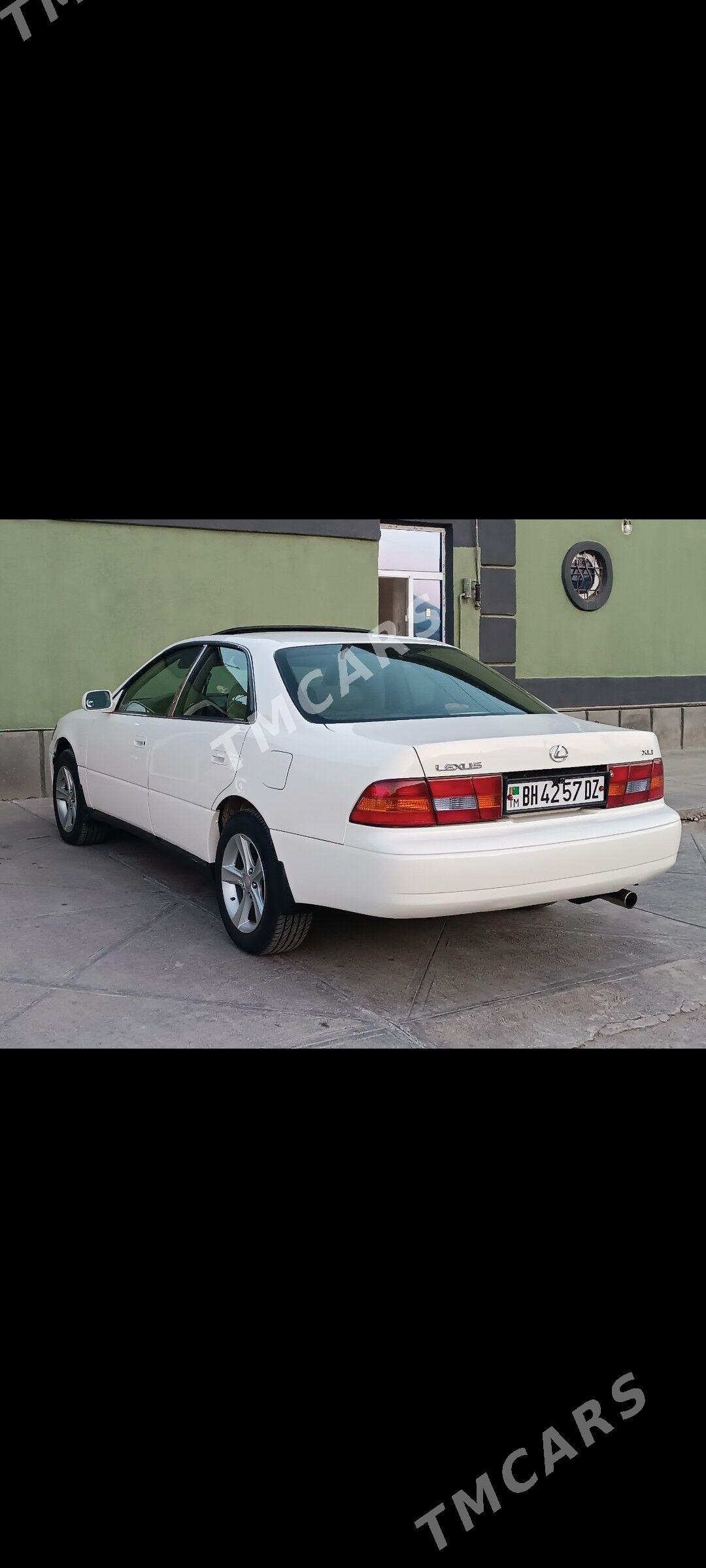 Lexus ES 300 1999 - 125 000 TMT - Gubadag - img 2