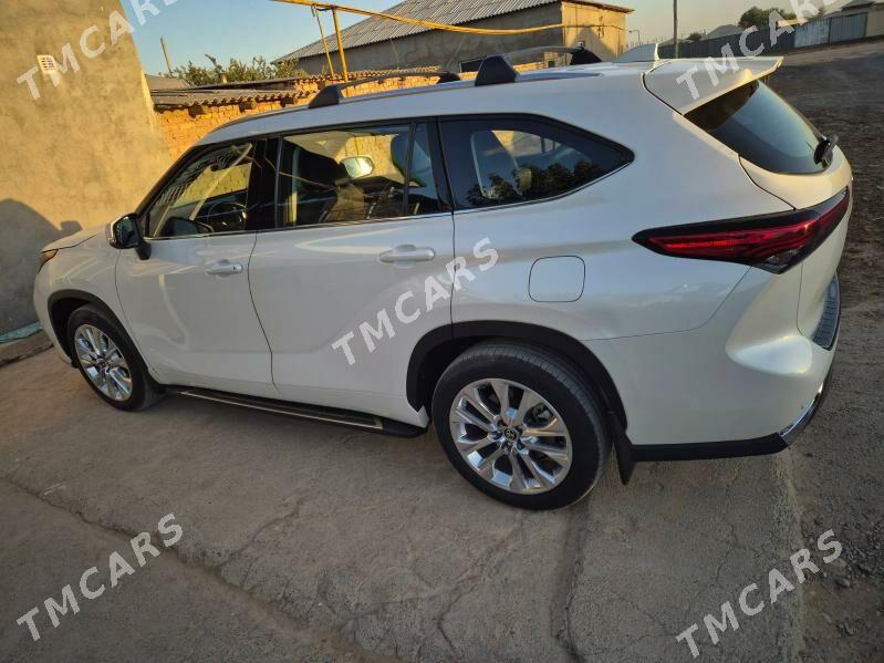 Toyota Highlander 2020 - 715 000 TMT - Tejen - img 4