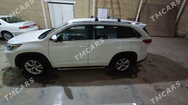 Toyota Highlander 2017 - 400 000 TMT - Мары - img 4