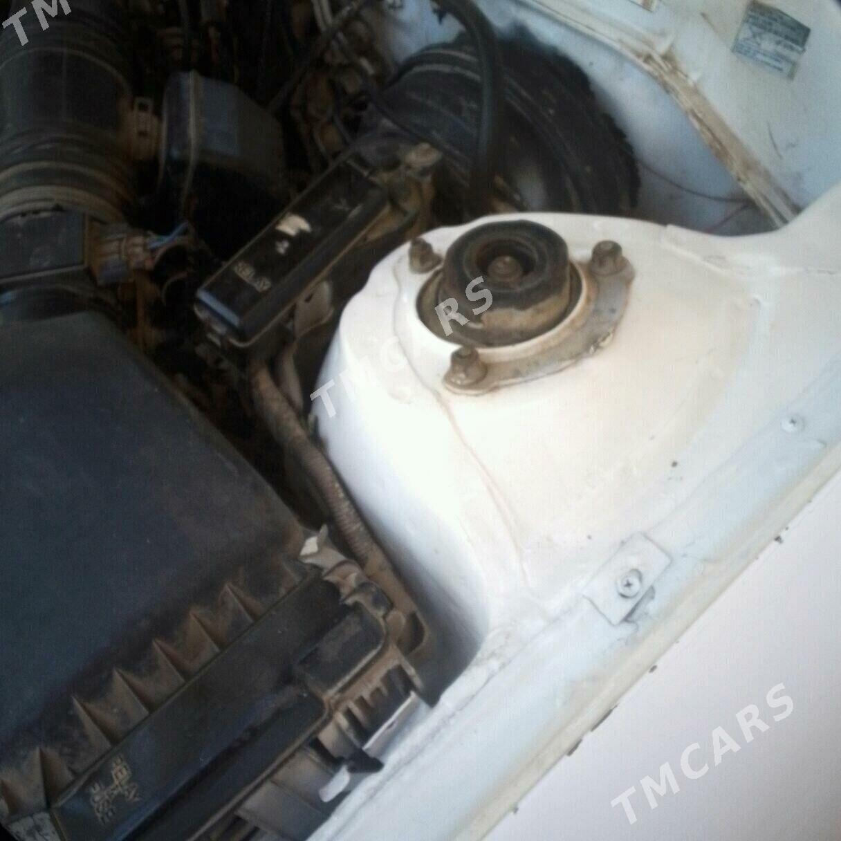 Toyota Avalon 1996 - 75 000 TMT - Гурбансолтан Едже - img 2