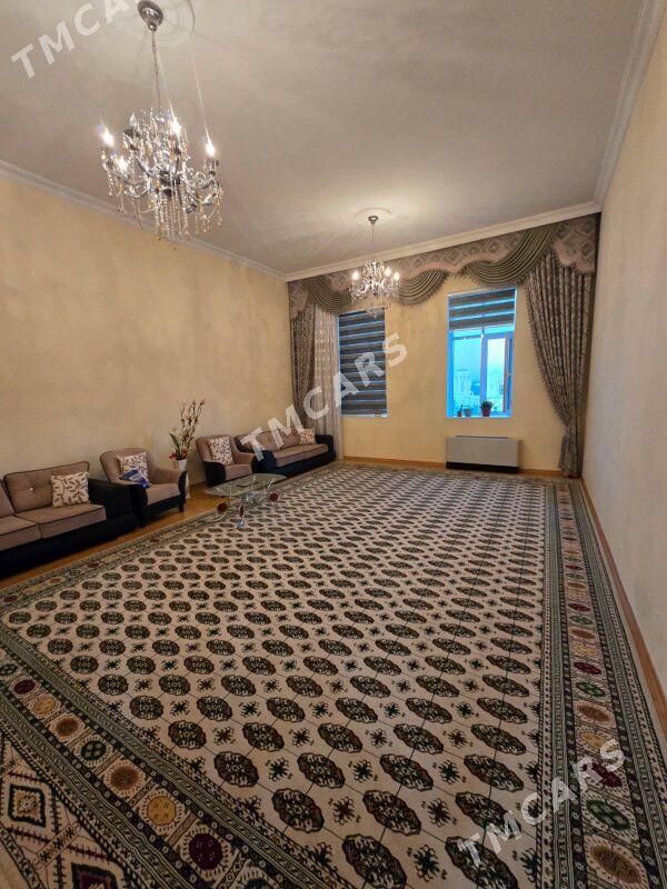 Ата Турк 12/12эт 5ком 230м2 - Aşgabat - img 3
