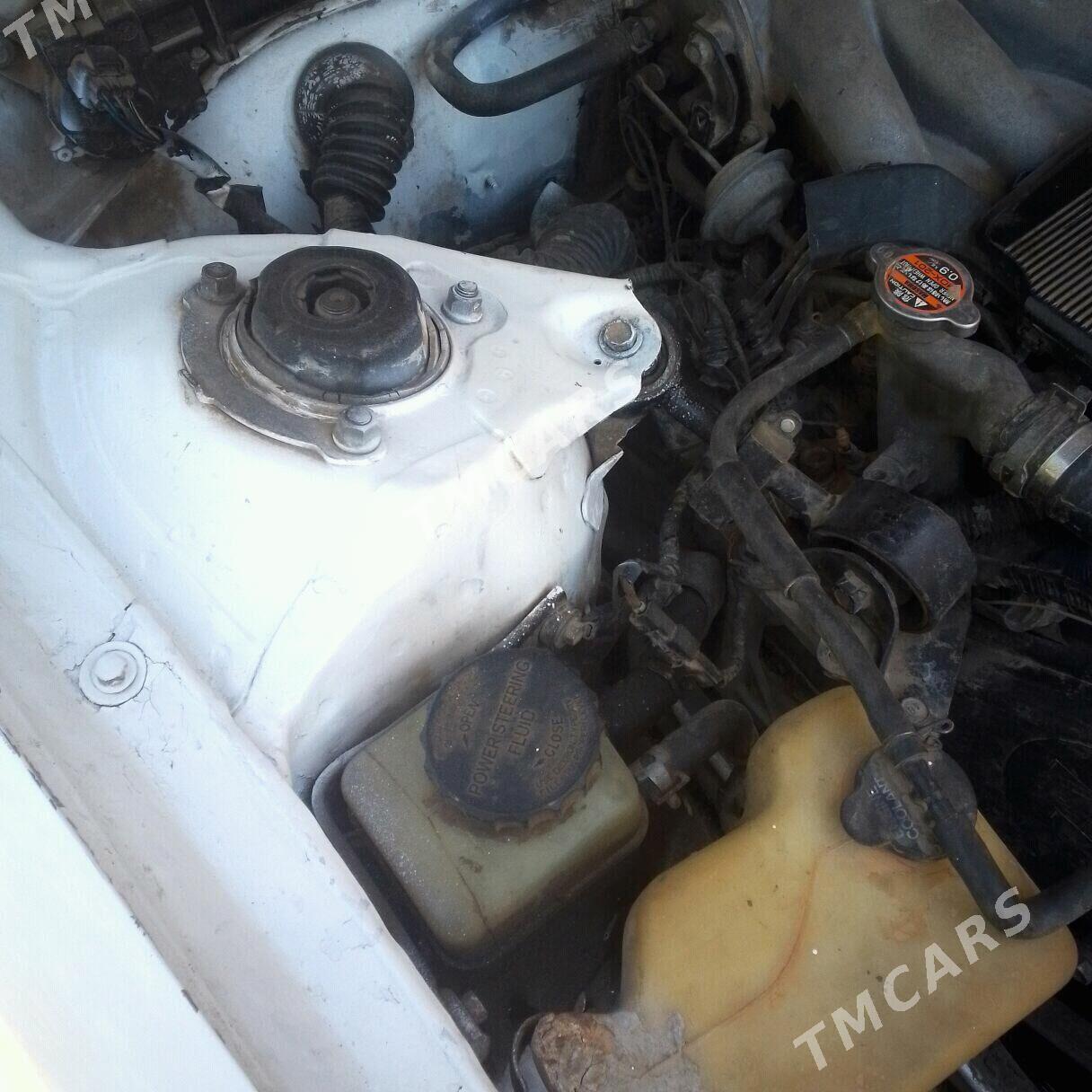 Toyota Avalon 1996 - 75 000 TMT - Гурбансолтан Едже - img 3