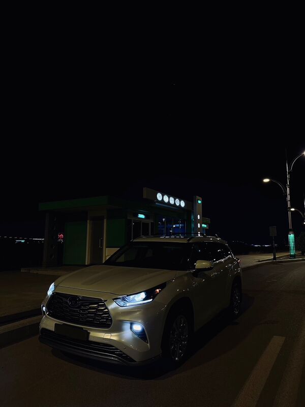 Toyota Highlander 2022 - 605 000 TMT - Улица Ататурка - img 10