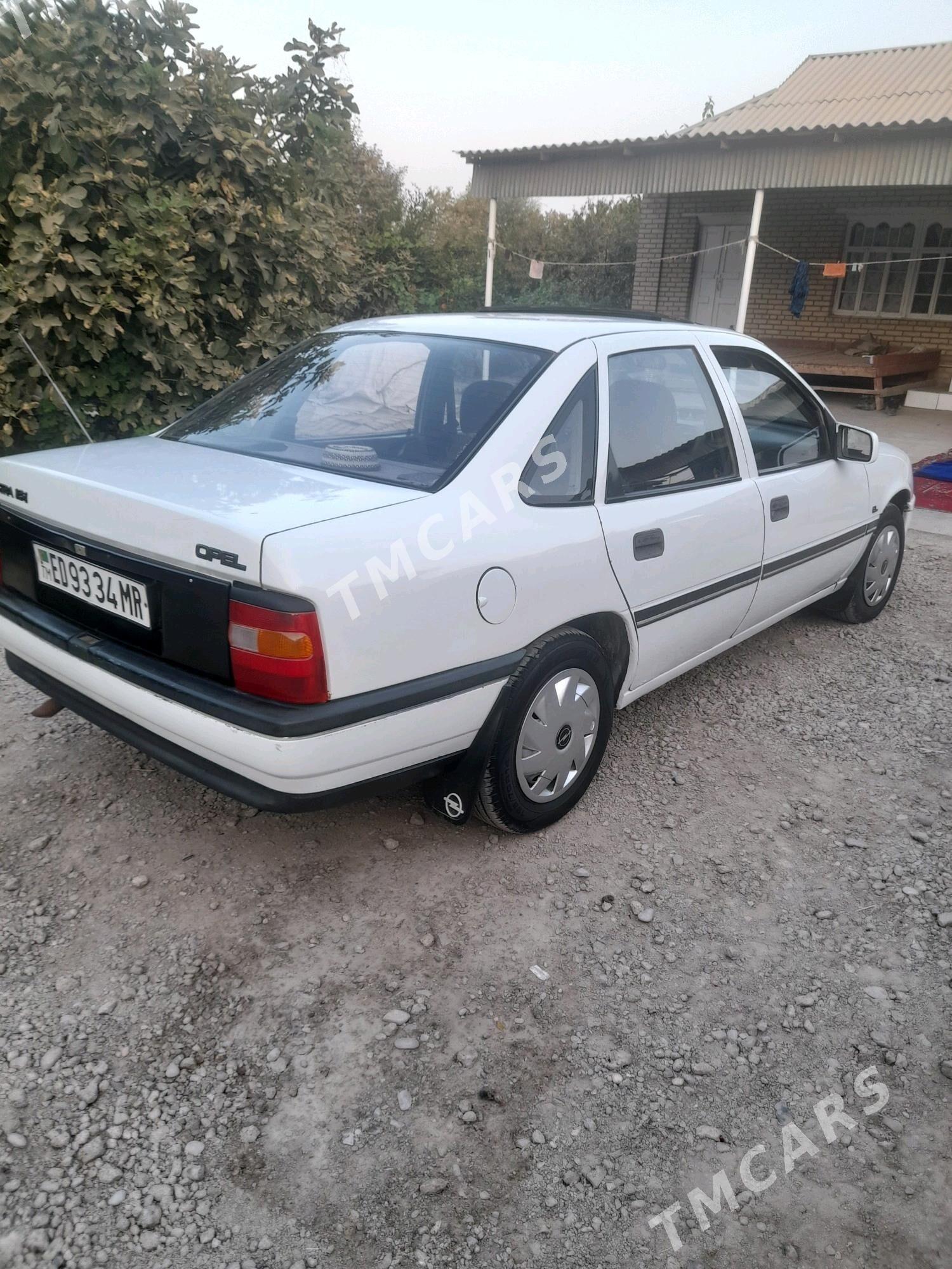 Opel Vectra 1992 - 34 000 TMT - Мары - img 2