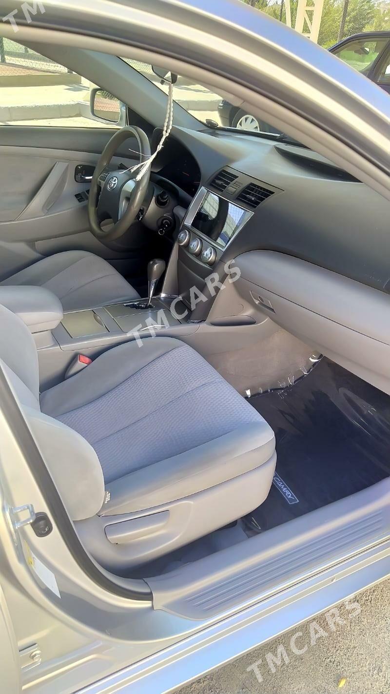 Toyota Camry 2010 - 220 000 TMT - Дашогуз - img 6
