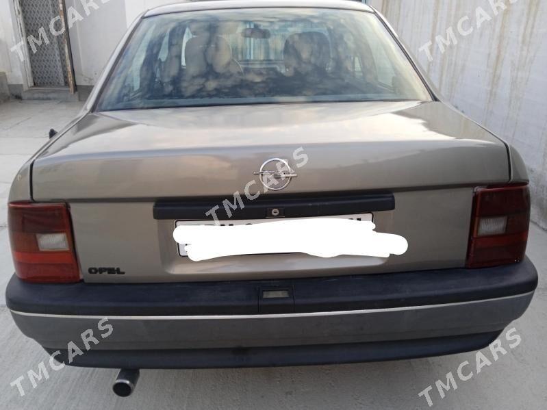 Opel Vectra 1992 - 36 000 TMT - Балканабат - img 2
