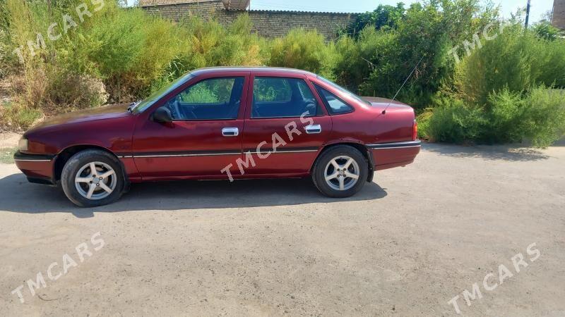 Opel Vectra 1989 - 25 000 TMT - Саят - img 3
