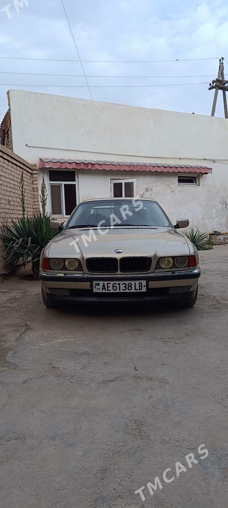 BMW 740 2000 - 44 000 TMT - Туркменабат - img 3