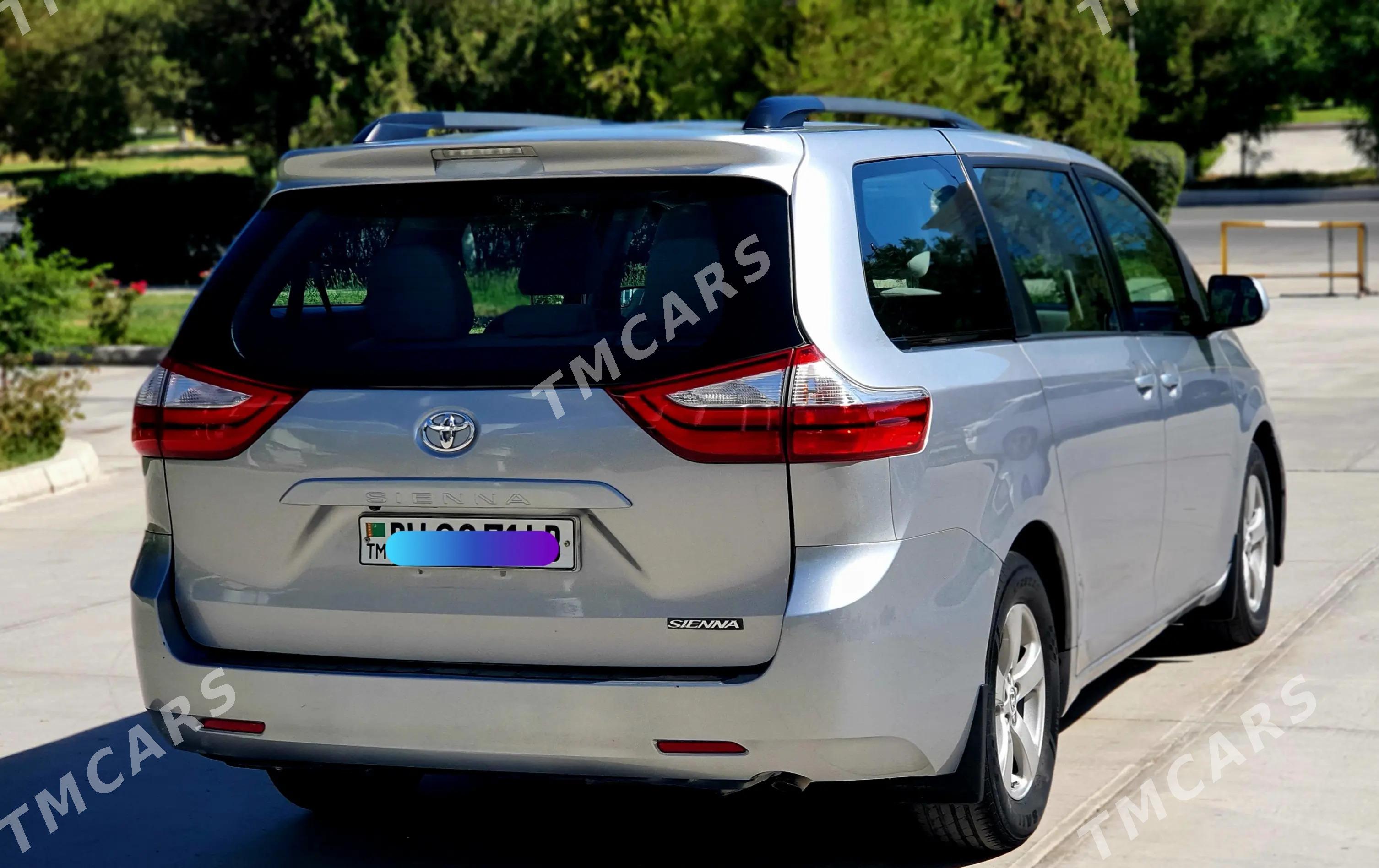 Toyota Sienna 2017 - 350 000 TMT - Türkmenabat - img 5