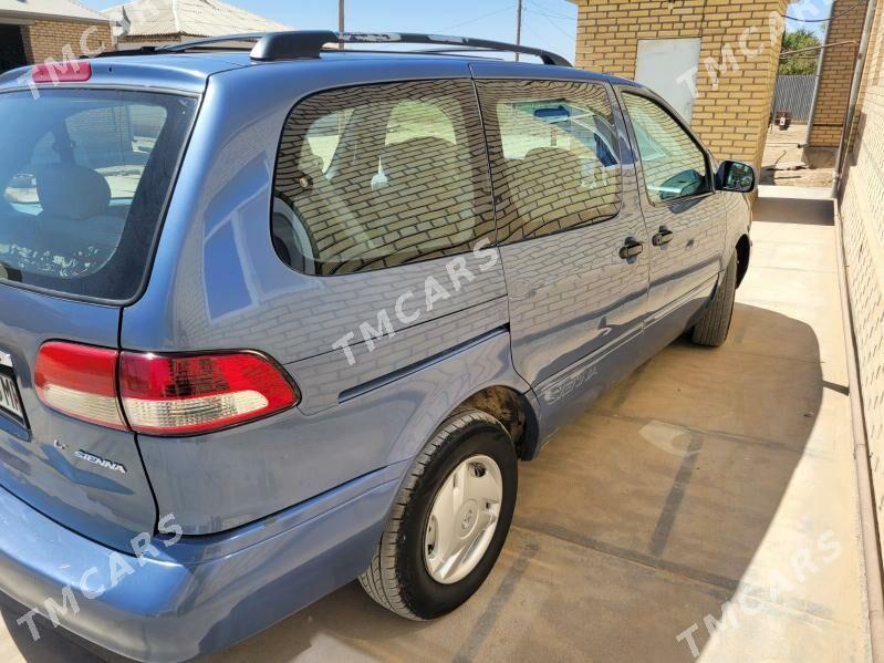 Toyota Sienna 2001 - 129 000 TMT - Mary - img 5