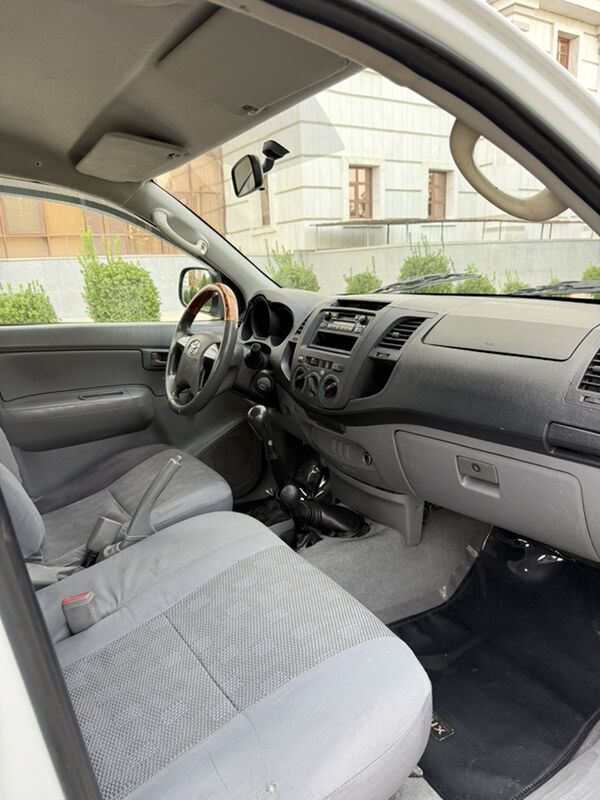 Toyota Hilux 2011 - 215 000 TMT - Ашхабад - img 8