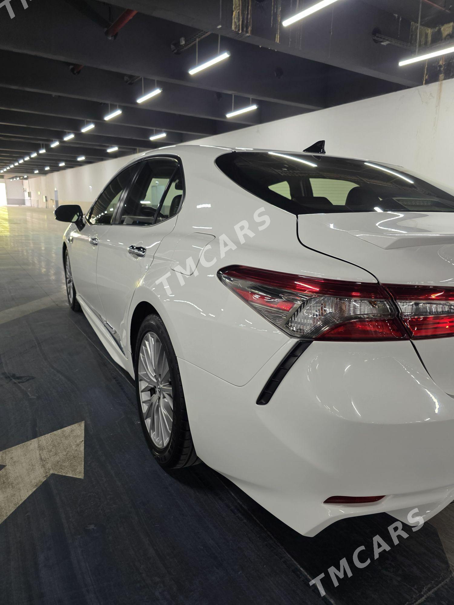 Toyota Camry 2018 - 290 000 TMT - Aşgabat - img 10