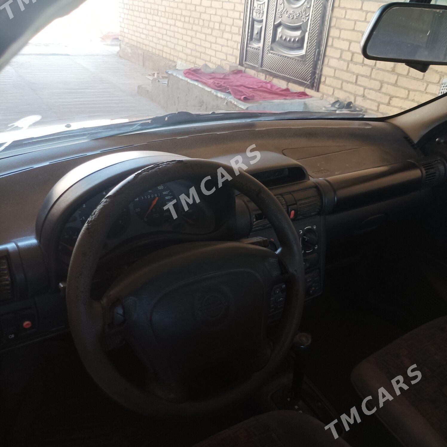Opel Vita 1997 - 35 000 TMT - Дянев - img 3
