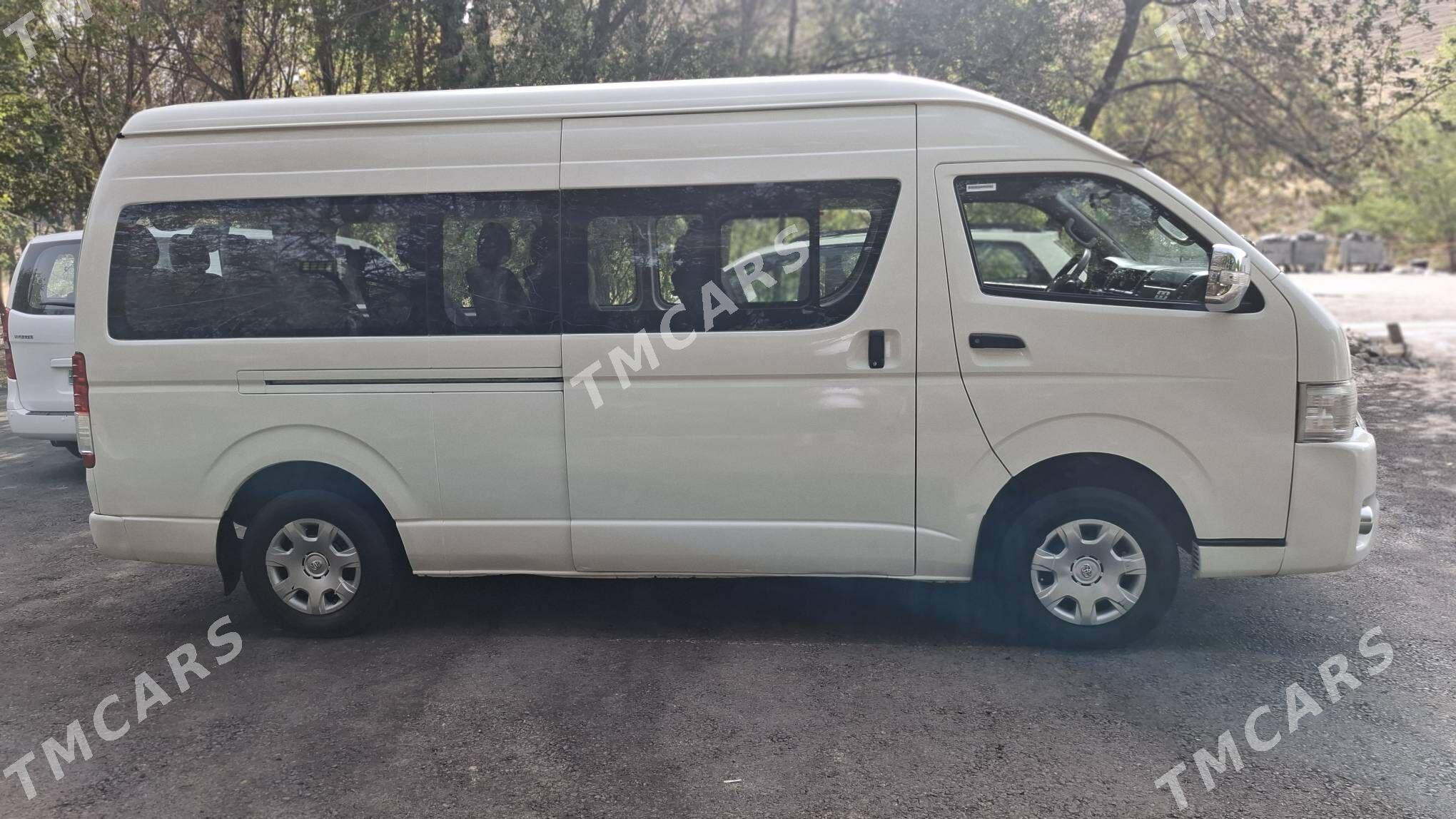 Toyota Hiace 2017 - 420 000 TMT - Gökje - img 3