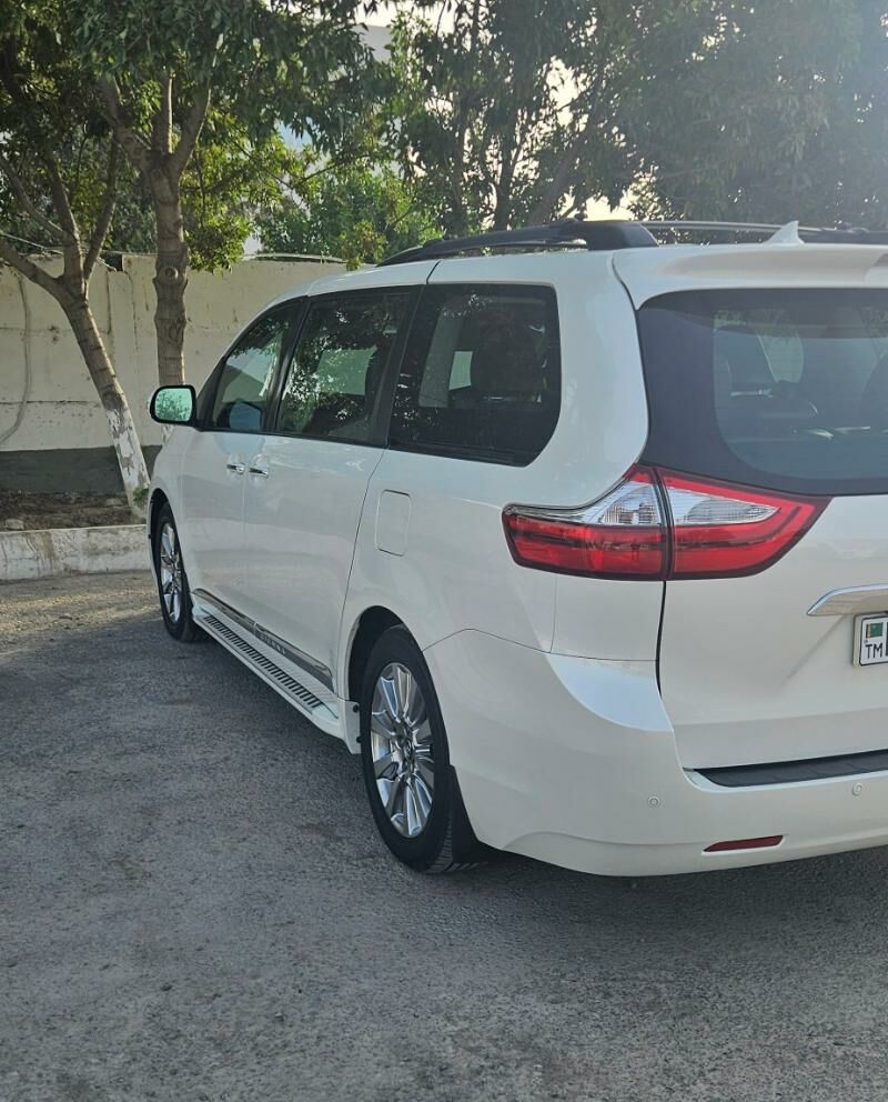 Toyota Sienna 2017 - 500 000 TMT - Анев - img 7