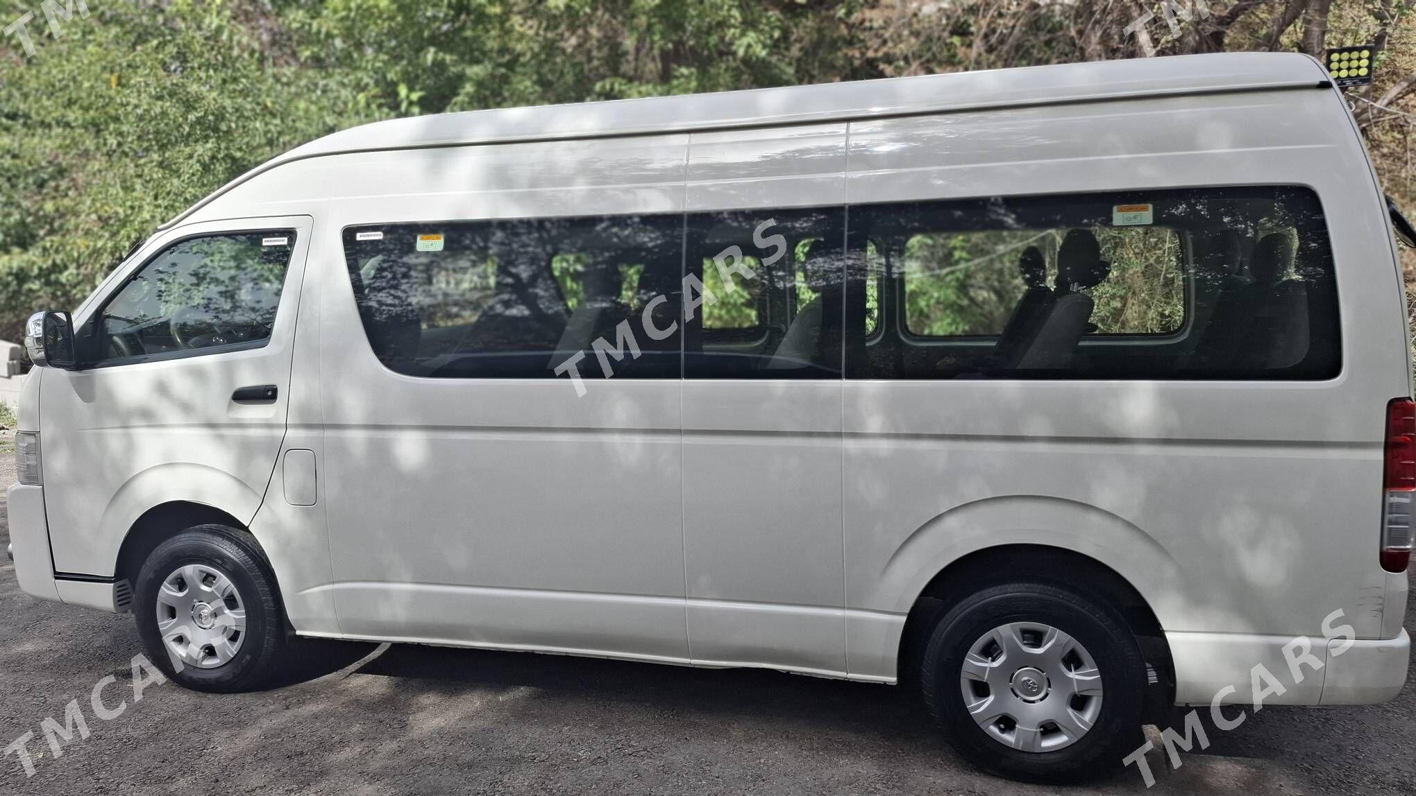 Toyota Hiace 2017 - 420 000 TMT - Gökje - img 2