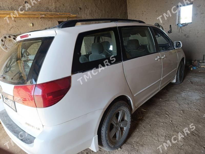 Toyota Sienna 2004 - 160 000 TMT - Gurbansoltan Eje - img 3