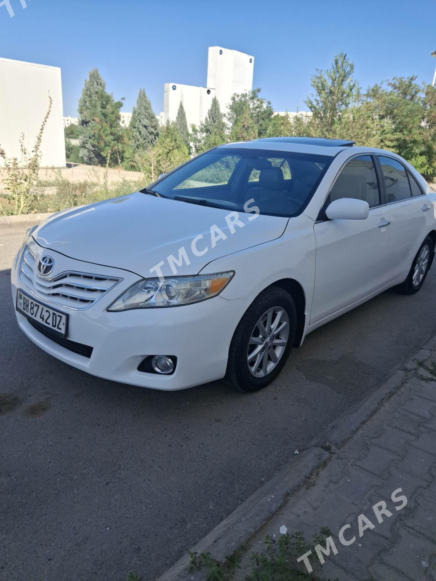 Toyota Camry 2010 - 235 000 TMT - Дашогуз - img 9