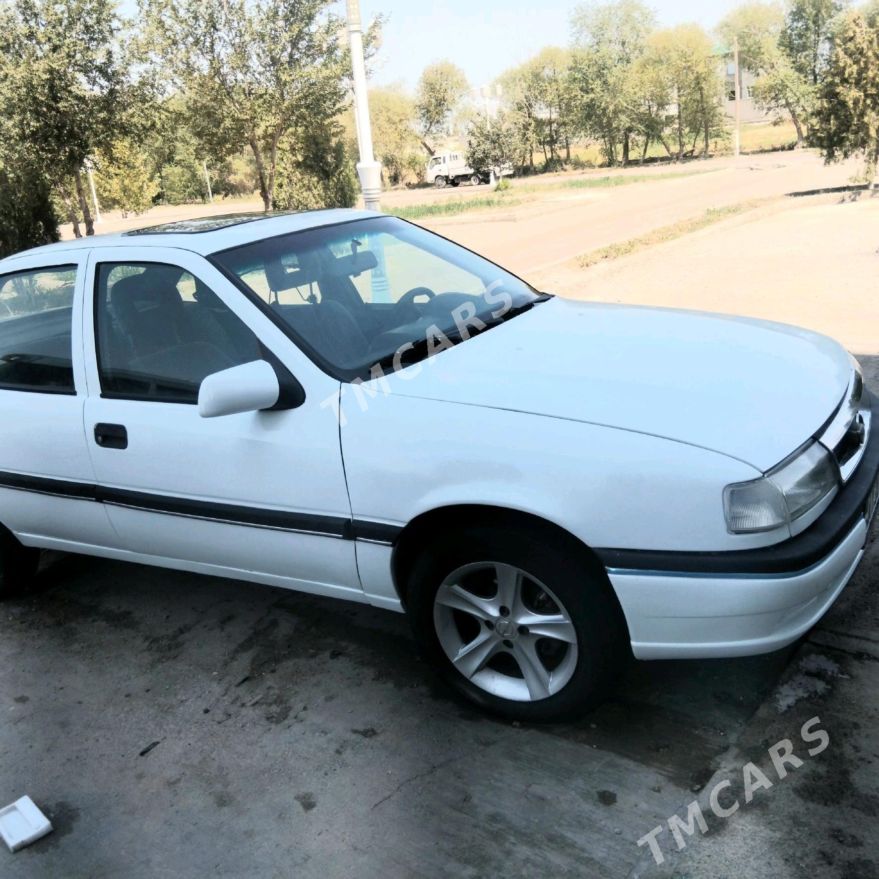 Opel Vectra 1995 - 55 000 TMT - Губадаг - img 3