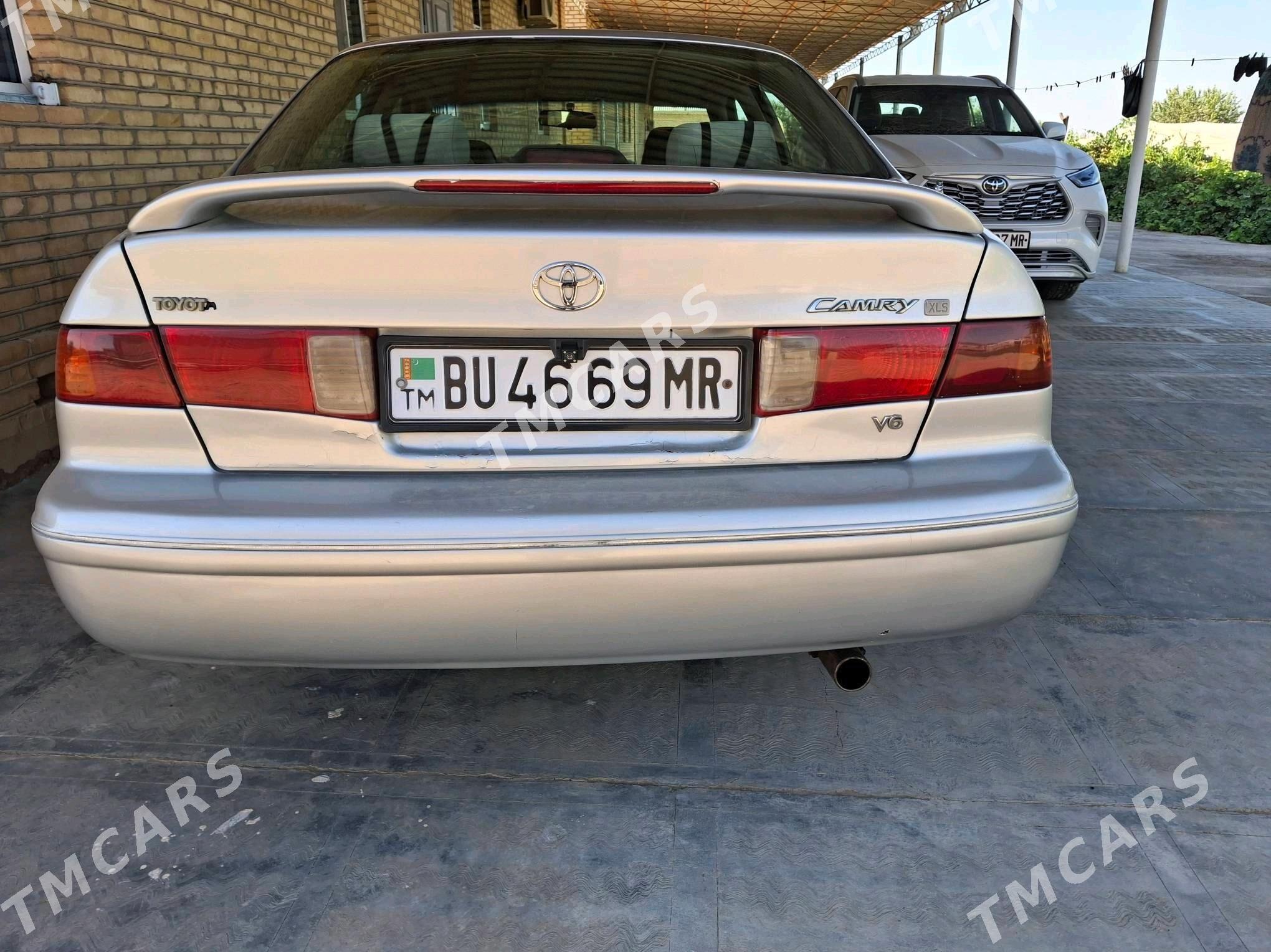 Toyota Camry 1998 - 110 000 TMT - Wekilbazar - img 4