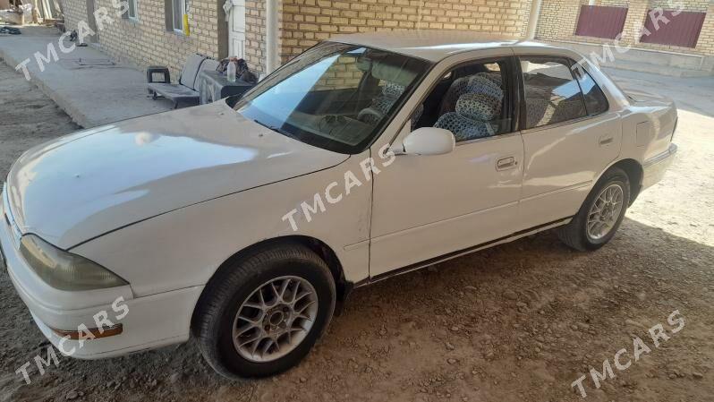 Toyota Camry 1992 - 40 000 TMT - Мары - img 3