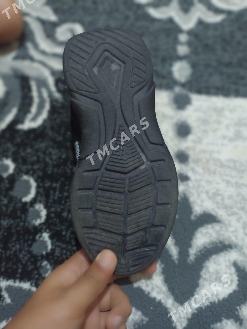 Adidas - Туркменабат - img 2