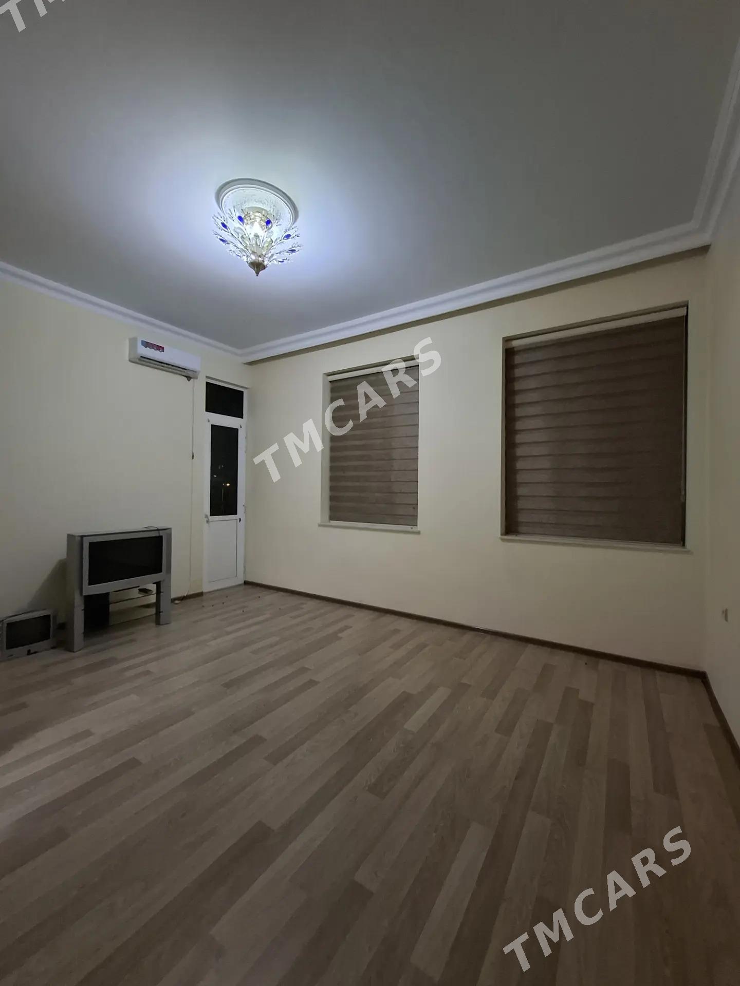 Советская 4ком Sowetskaya 4kom - Sowetskiý köç. (Garaşsyzlyk şaýoly) - img 5