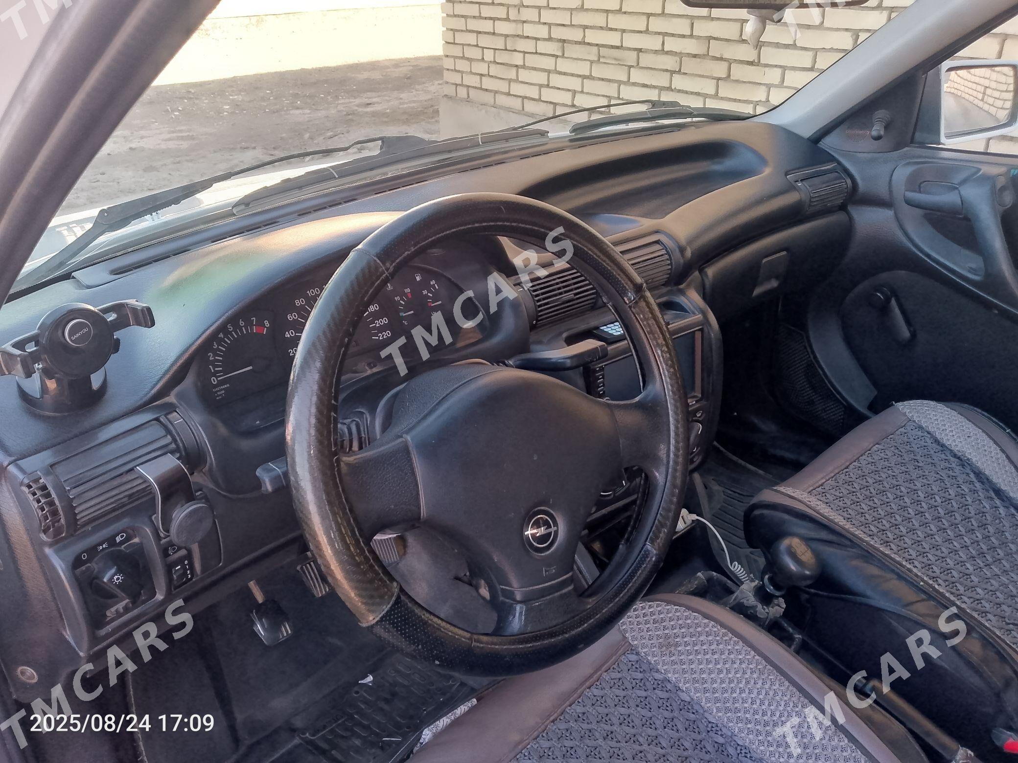 Opel Astra 1993 - 40 000 TMT - Murgap - img 4