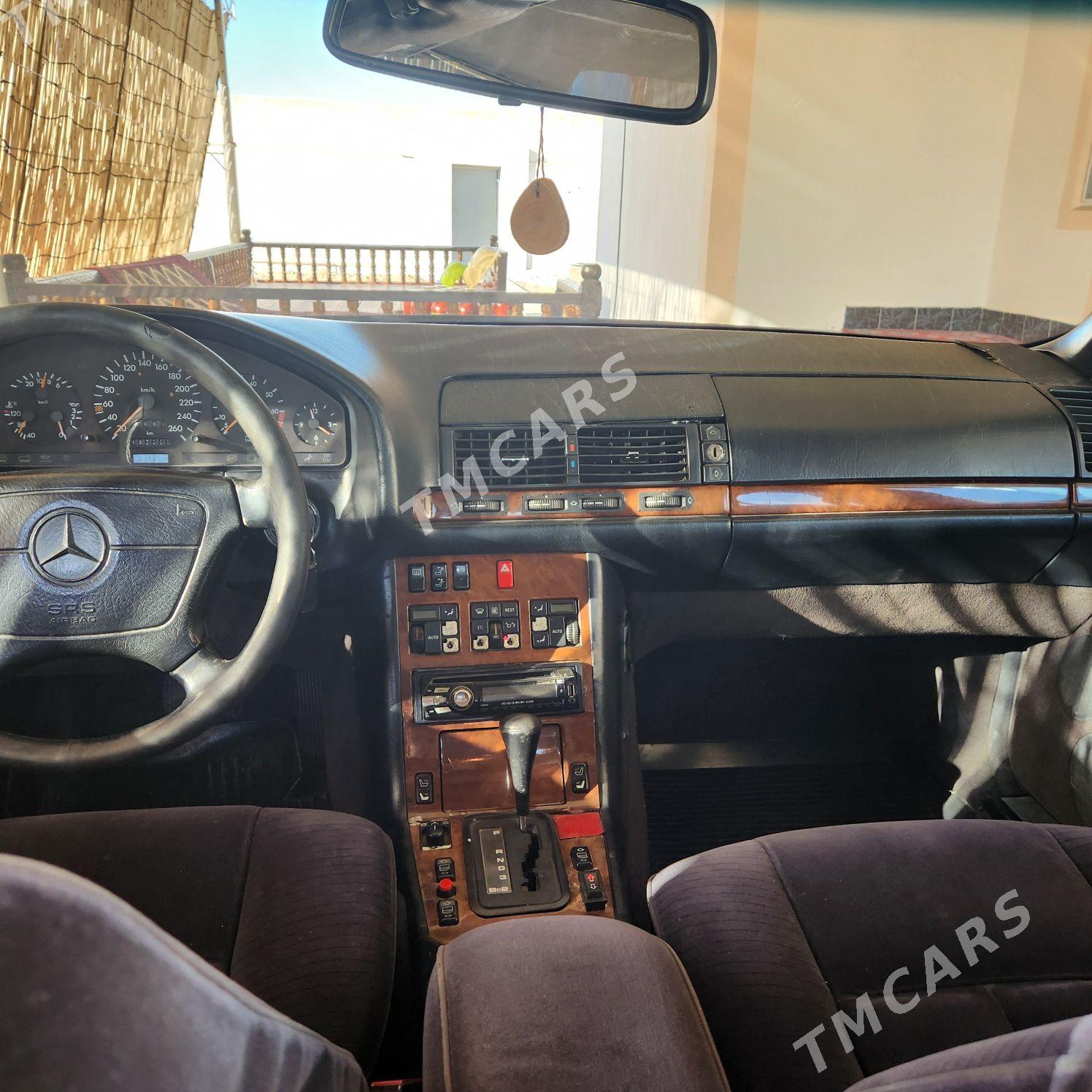 Mercedes-Benz 500SEL 1992 - 70 000 TMT - Мары - img 2