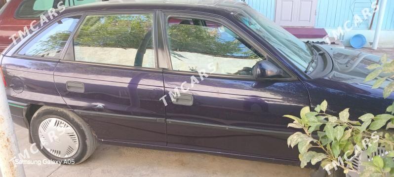 Opel Astra 1995 - 38 000 TMT - Мургап - img 3