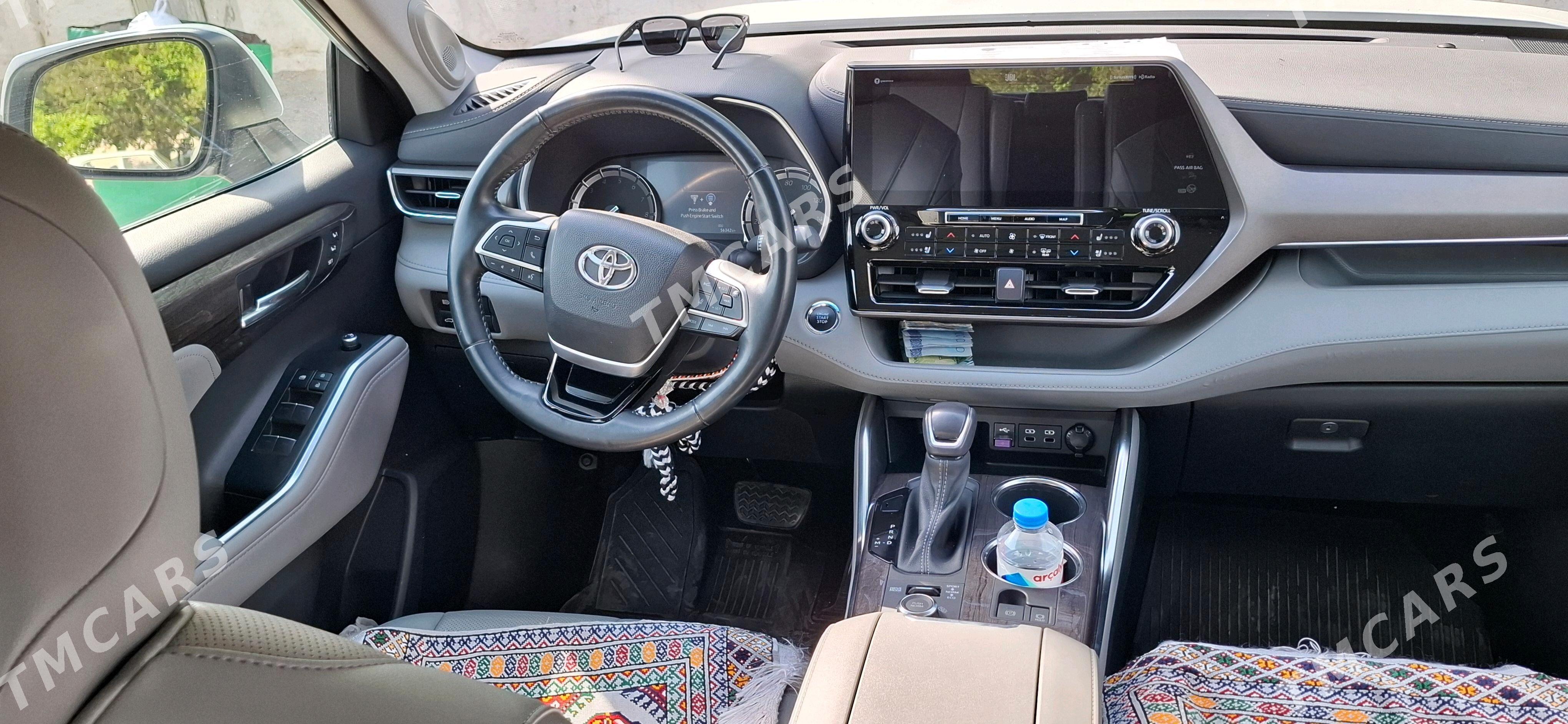 Toyota Highlander 2022 - 670 000 TMT - Гёкдепе - img 2