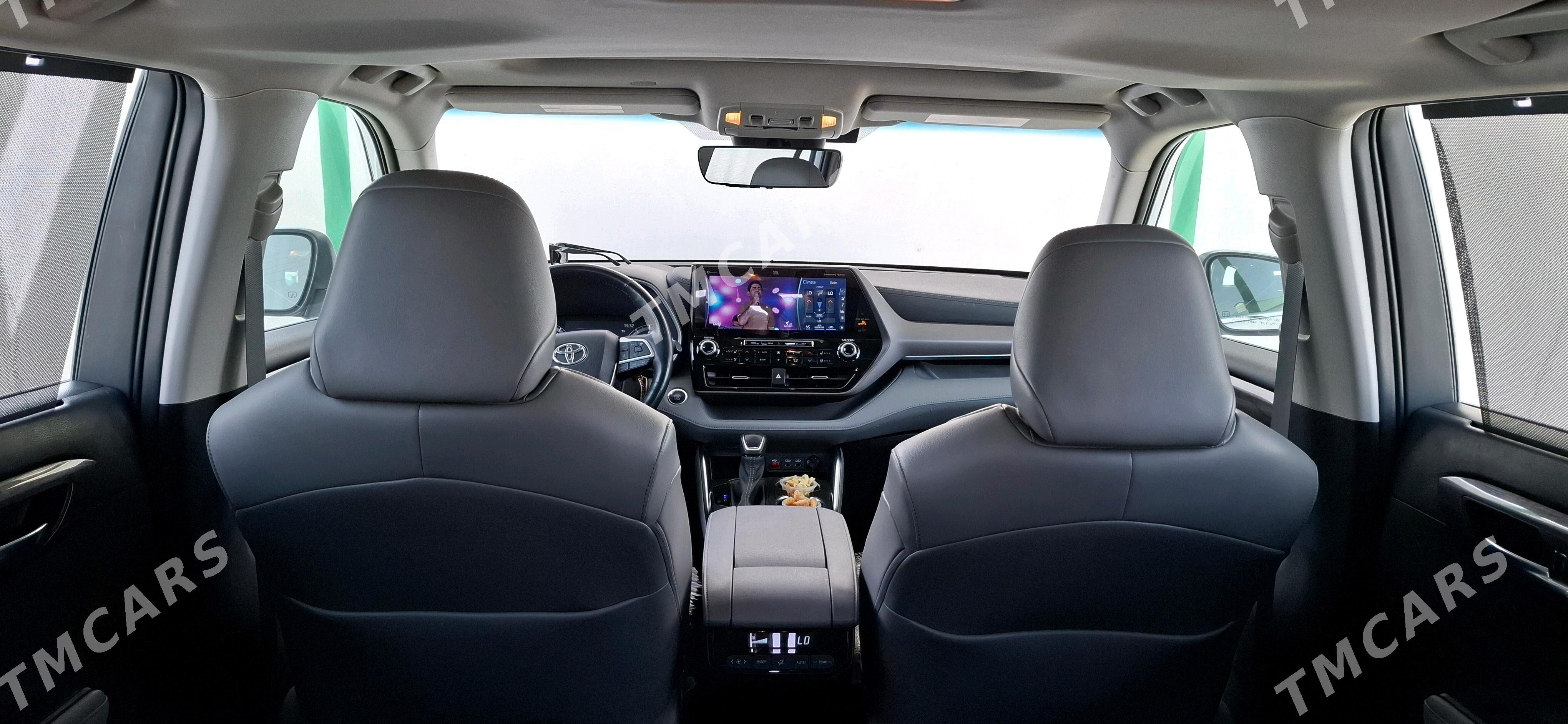Toyota Highlander 2022 - 670 000 TMT - Гёкдепе - img 3