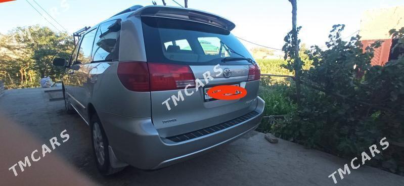 Toyota Sienna 2004 - 250 000 TMT - Akdepe - img 3