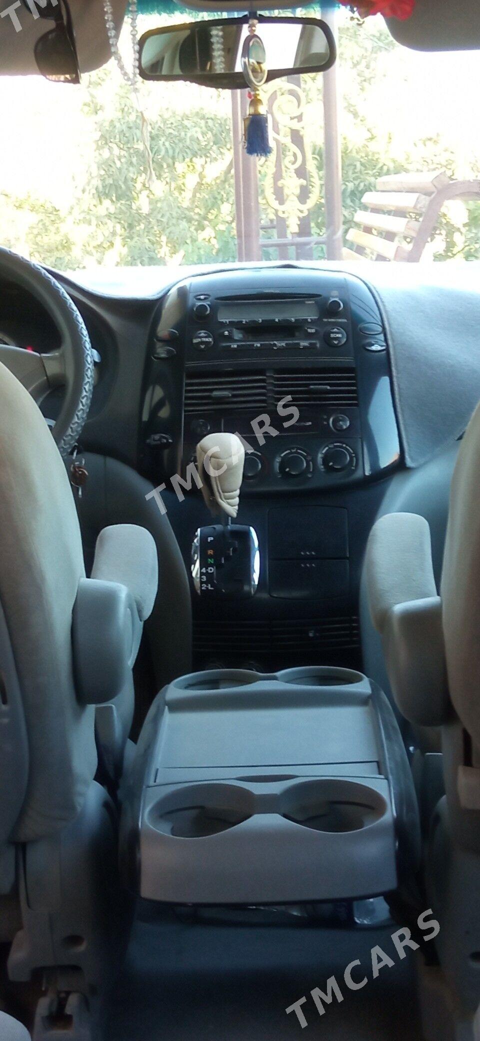Toyota Sienna 2004 - 250 000 TMT - Akdepe - img 2