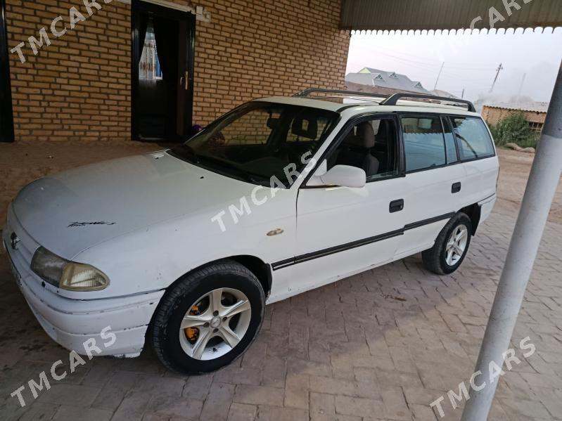 Opel Astra 1993 - 25 000 TMT - Байрамали - img 4