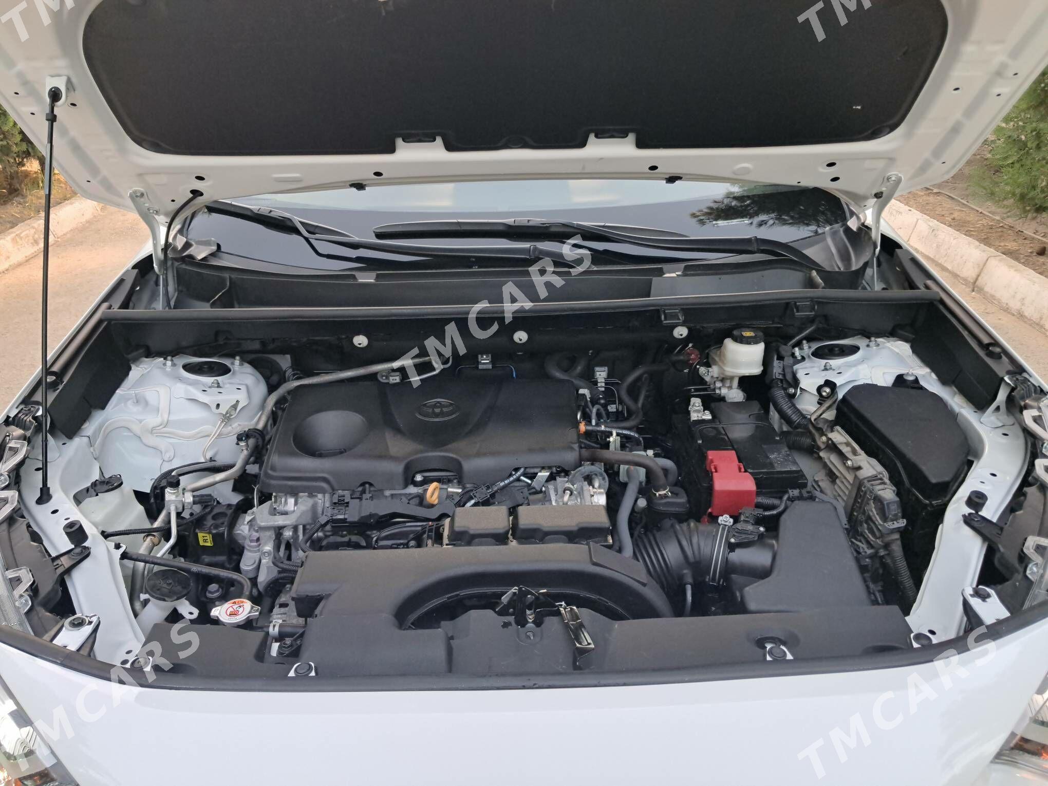 Toyota RAV4 2022 - 370 000 TMT - Бузмеин ГРЭС - img 5