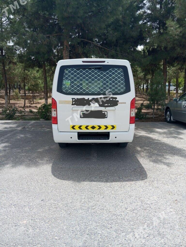 Toyota Hiace 2019 - 280 000 TMT - Aşgabat - img 2