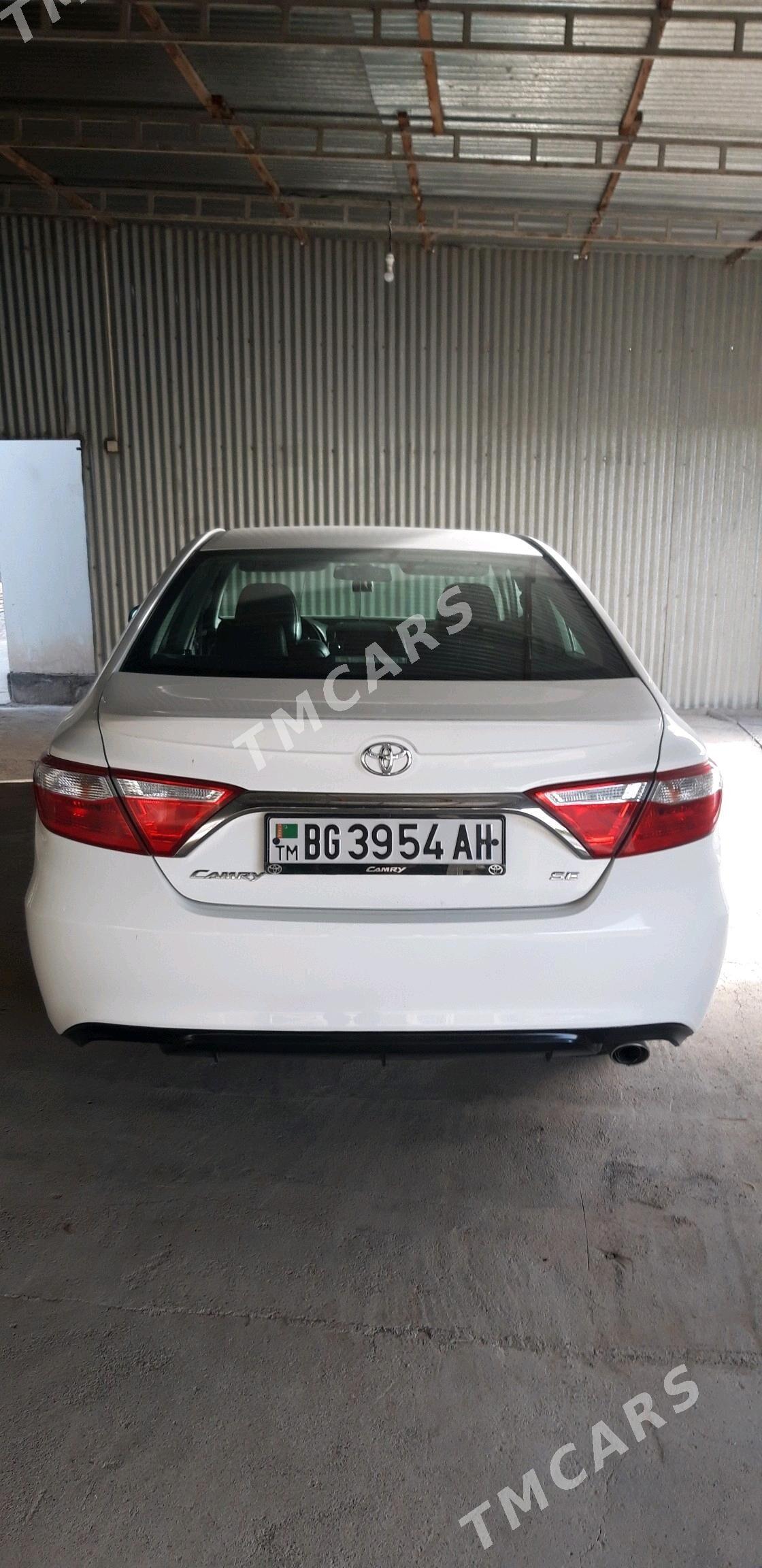 Toyota Camry 2017 - 235 000 TMT - Ýaşlyk - img 4