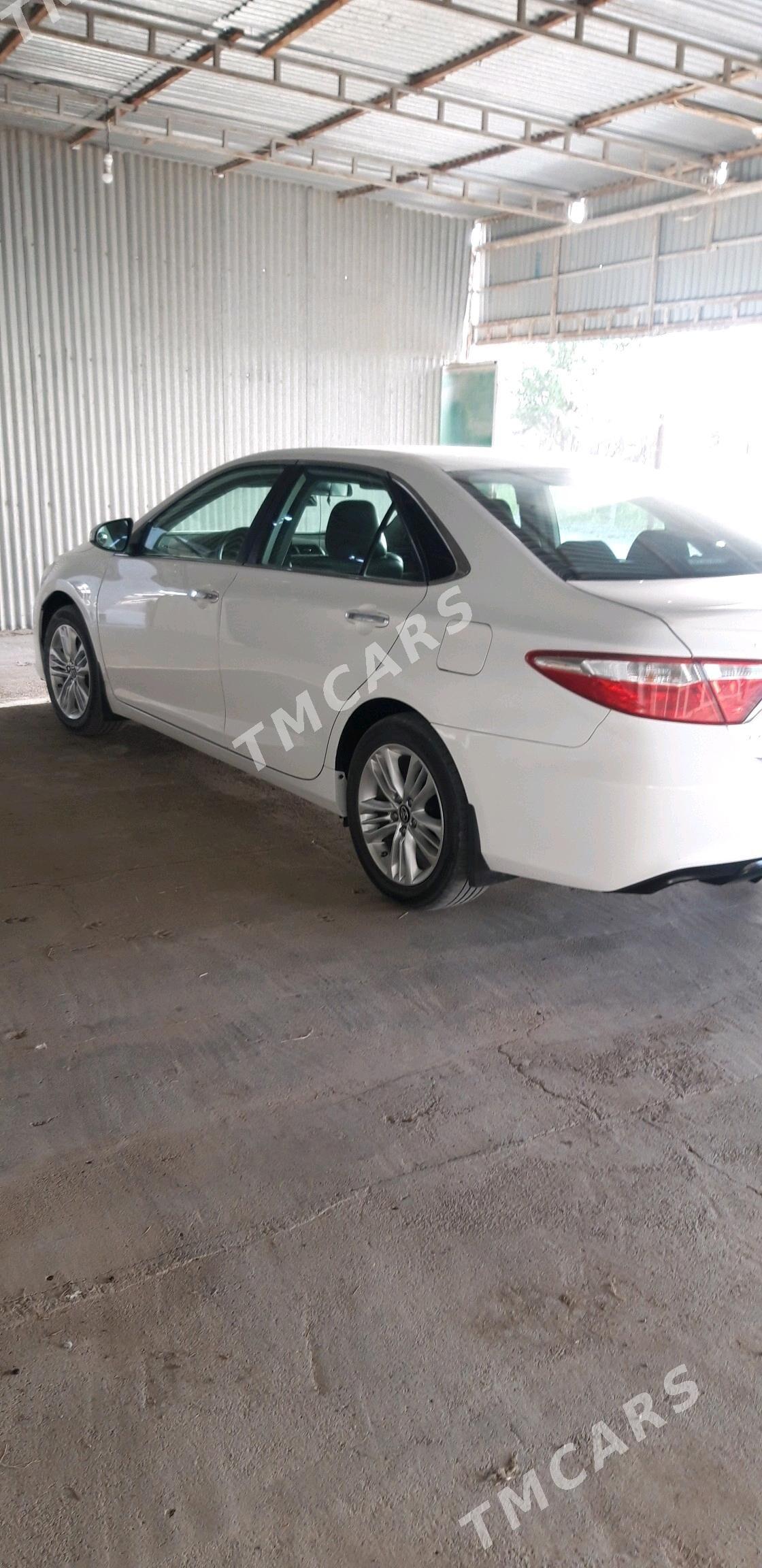 Toyota Camry 2017 - 235 000 TMT - Ýaşlyk - img 5